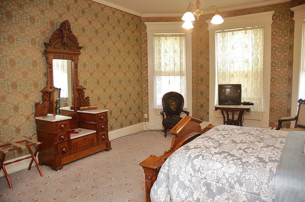 Keokuk The Grand Anne Bed And Breakfast מראה חיצוני תמונה