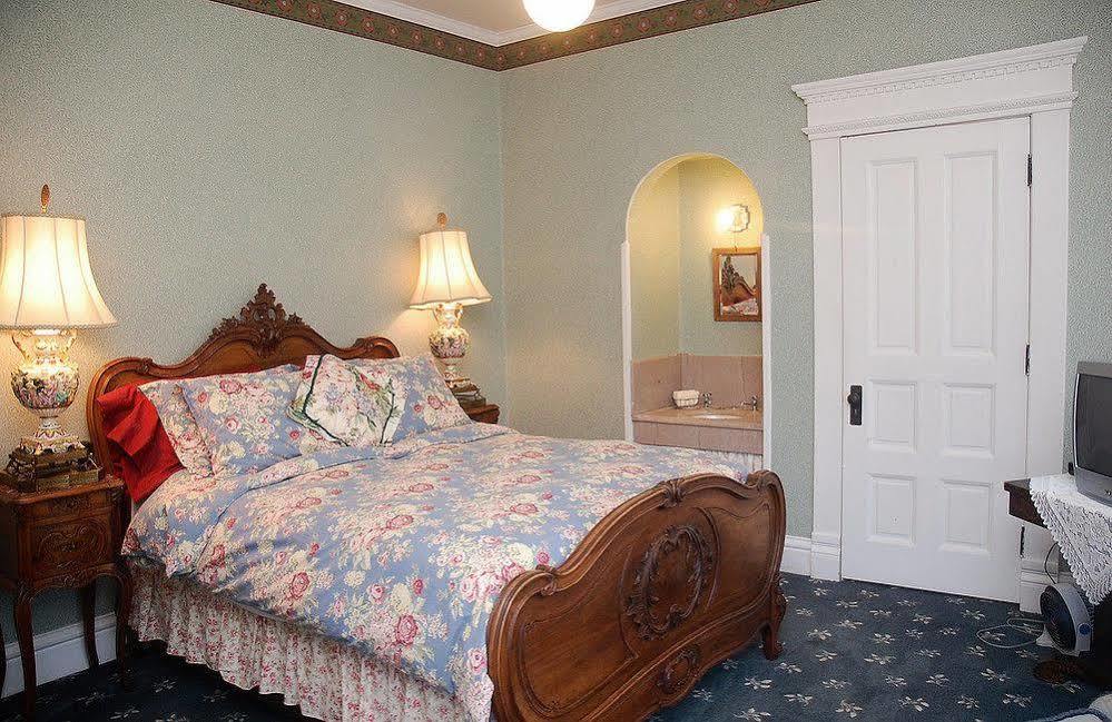 Keokuk The Grand Anne Bed And Breakfast מראה חיצוני תמונה