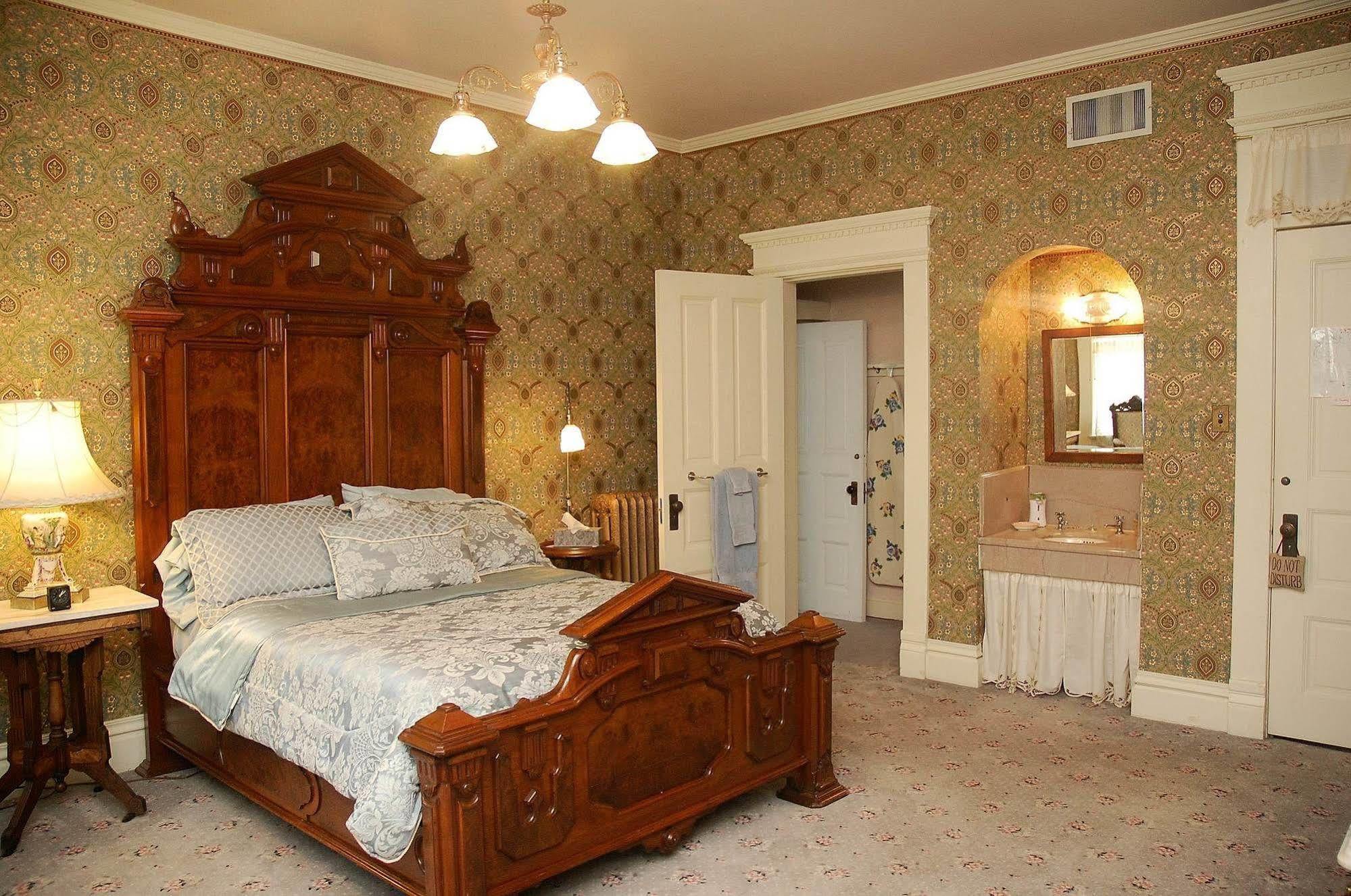 Keokuk The Grand Anne Bed And Breakfast מראה חיצוני תמונה